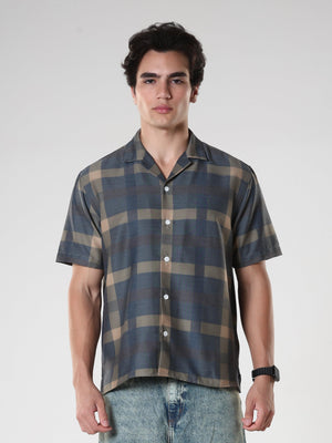 oversized checkered shirt made from lyrac fabric.
lyrac fabric shirts
oversized shirts for men
