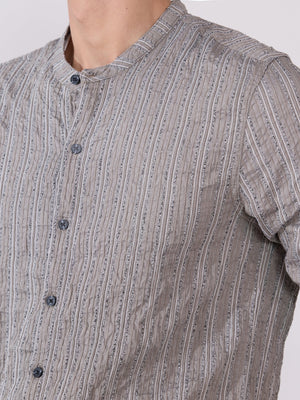 Aumena - Crinkle Pattern Striped Band Neck Shirt - Grey - Espanshe