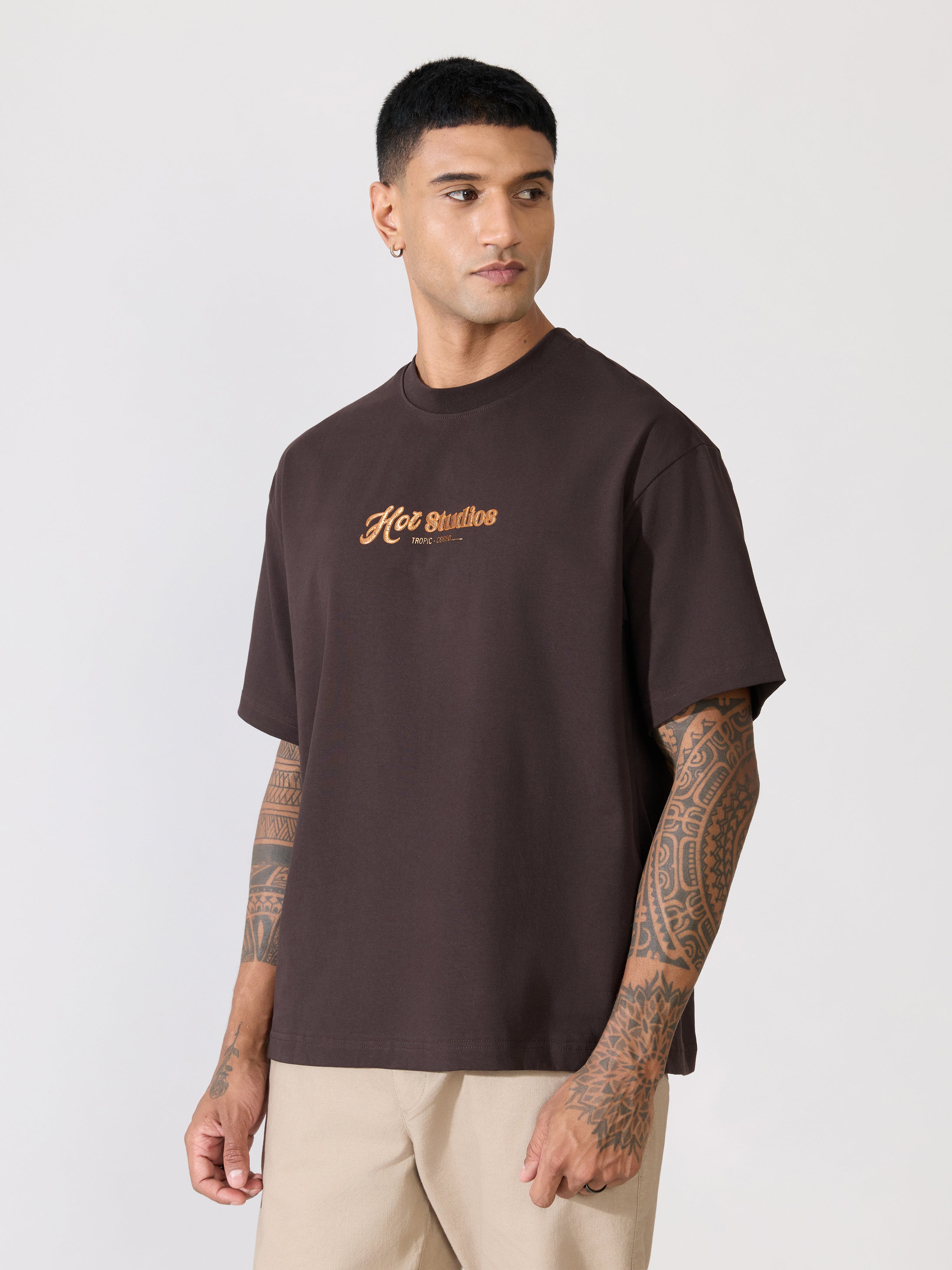 Men's printed t-shirt in coffee brown