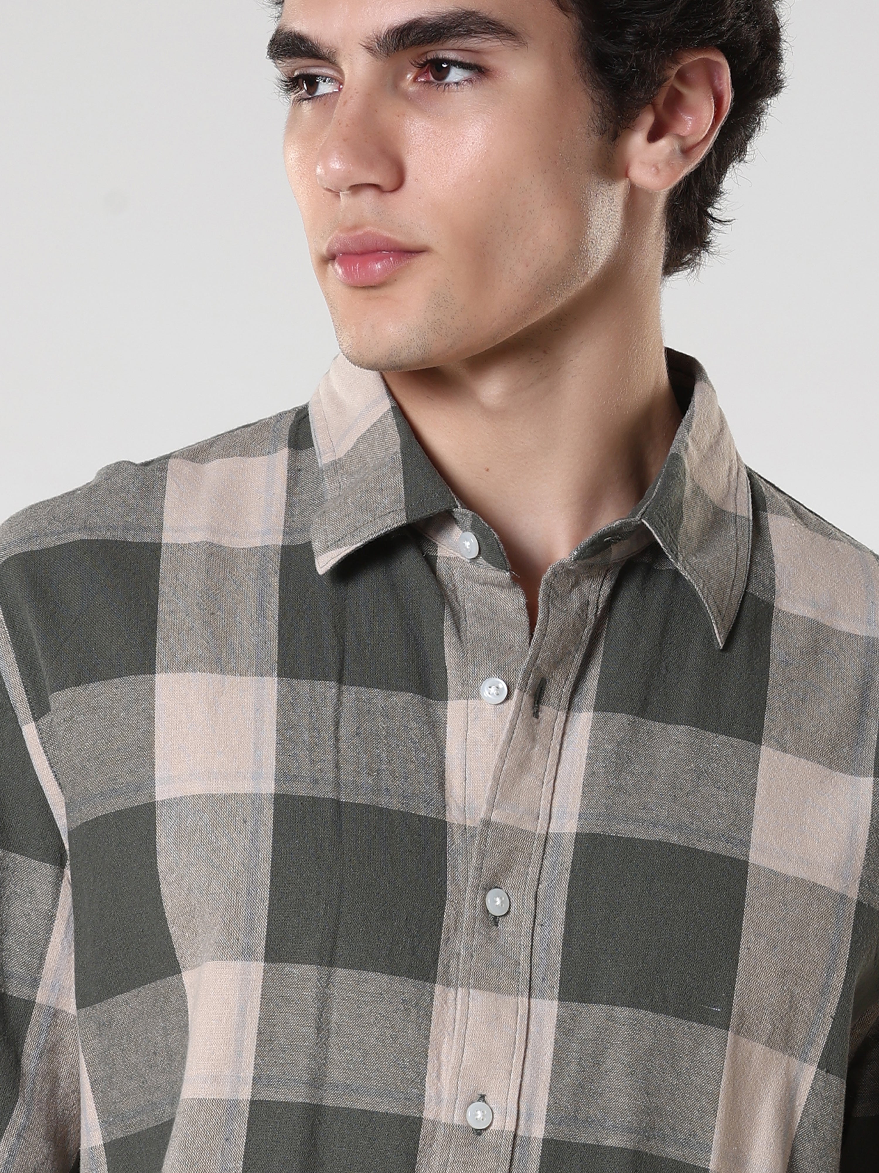 men's green checkered shirt made from pure cotton.