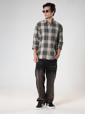 men's green checkered shirt made from pure cotton.