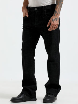 classic clean jeans with light fade and a boot cut fit
bootcut fit jeans for men
light fade jean for men