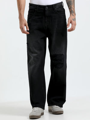 loose fit jean with patches and distress
Loose fit pants for men
patched pants or men