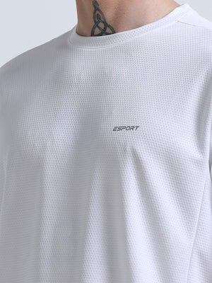 comfortable and light weight sports
t-shirt made from polyster
sports t-shirt for men
light weight t-shirts for men