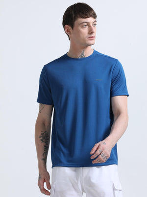 comfortable and light weight sports
t-shirt made from polyster
sports t-shirt for men
light weight t-shirts for men.