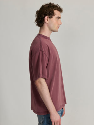 Men's Baggy T-Shirt in midnight plum