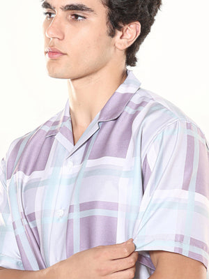 oversized checkered shirt made from lyrac fabric.
lyrac fabric shirts
oversized shirts for men