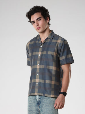 oversized checkered shirt made from lyrac fabric.
lyrac fabric shirts
oversized shirts for men