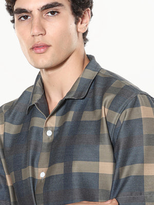 oversized checkered shirt made from lyrac fabric.
lyrac fabric shirts
oversized shirts for men