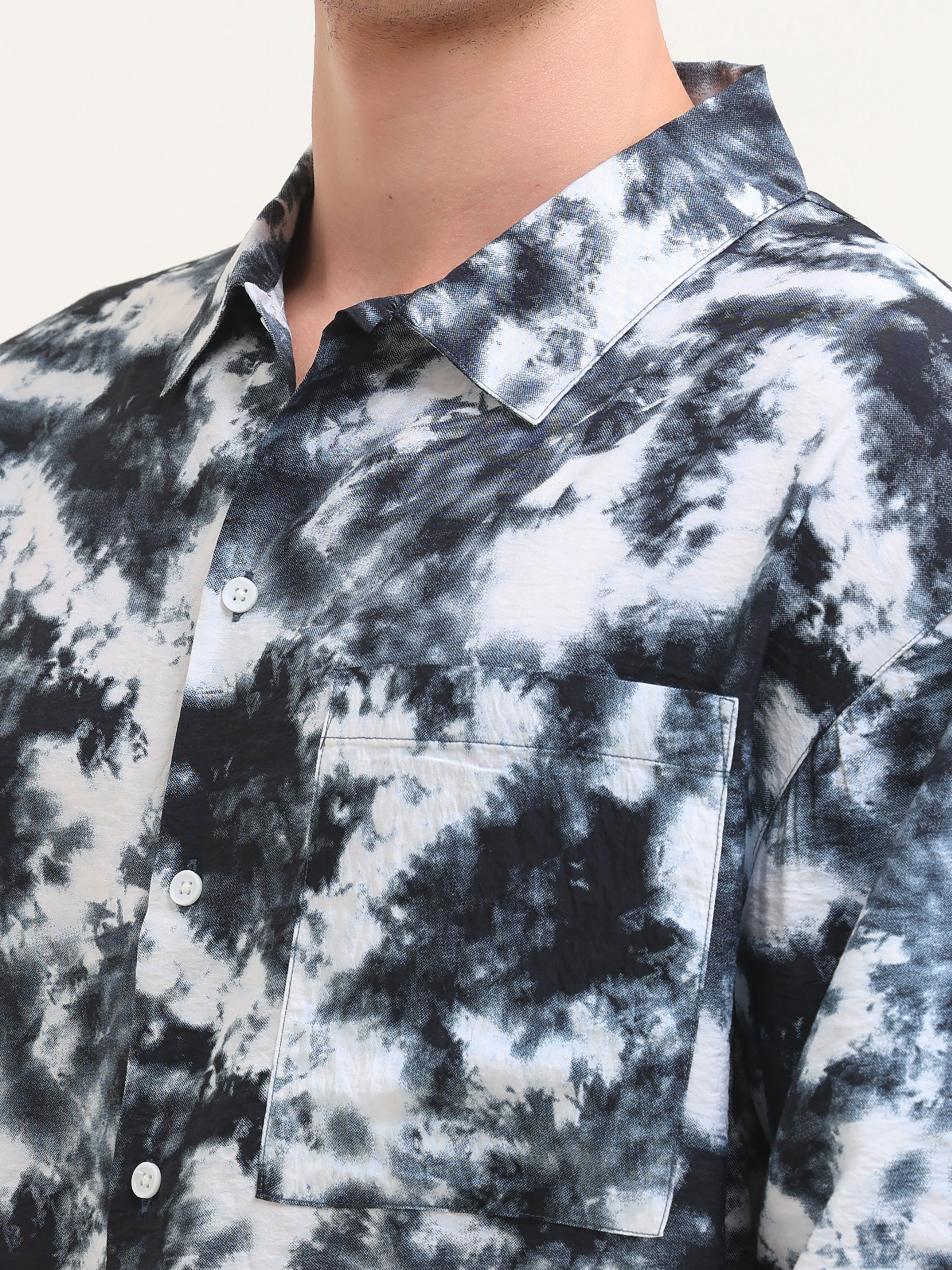 Tarr Baggy Printed Shirt- White