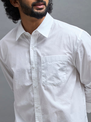 men's white full sleeve solid shirt with premium quality cotton
Men's outfit for every occassion