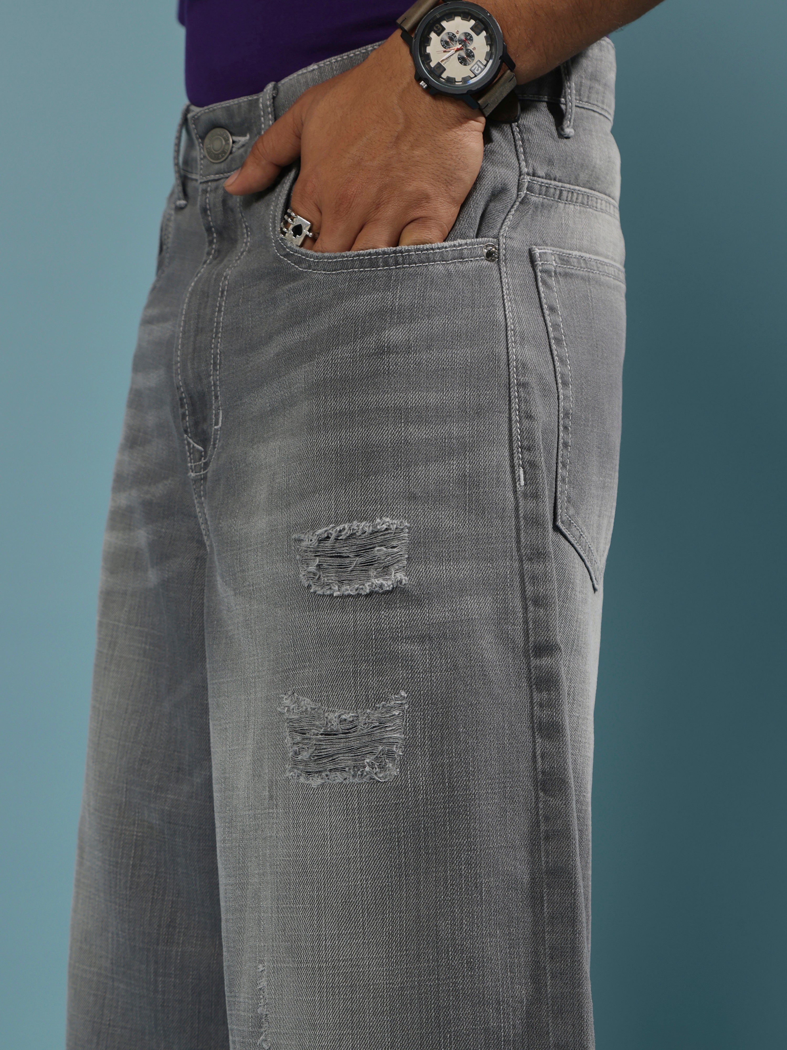 loose fit denim jorts perfect for  casual wears.
denim jorts for men
casual wear jorts for men