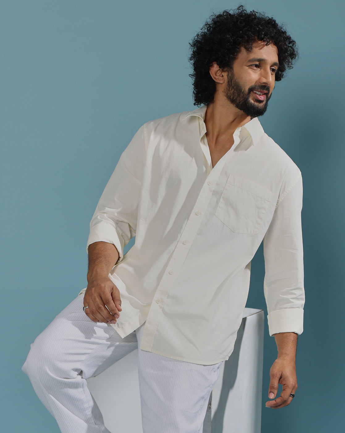 men's off white full sleeve solid shirt with premium quality cotton
Men's outfit for every occassion