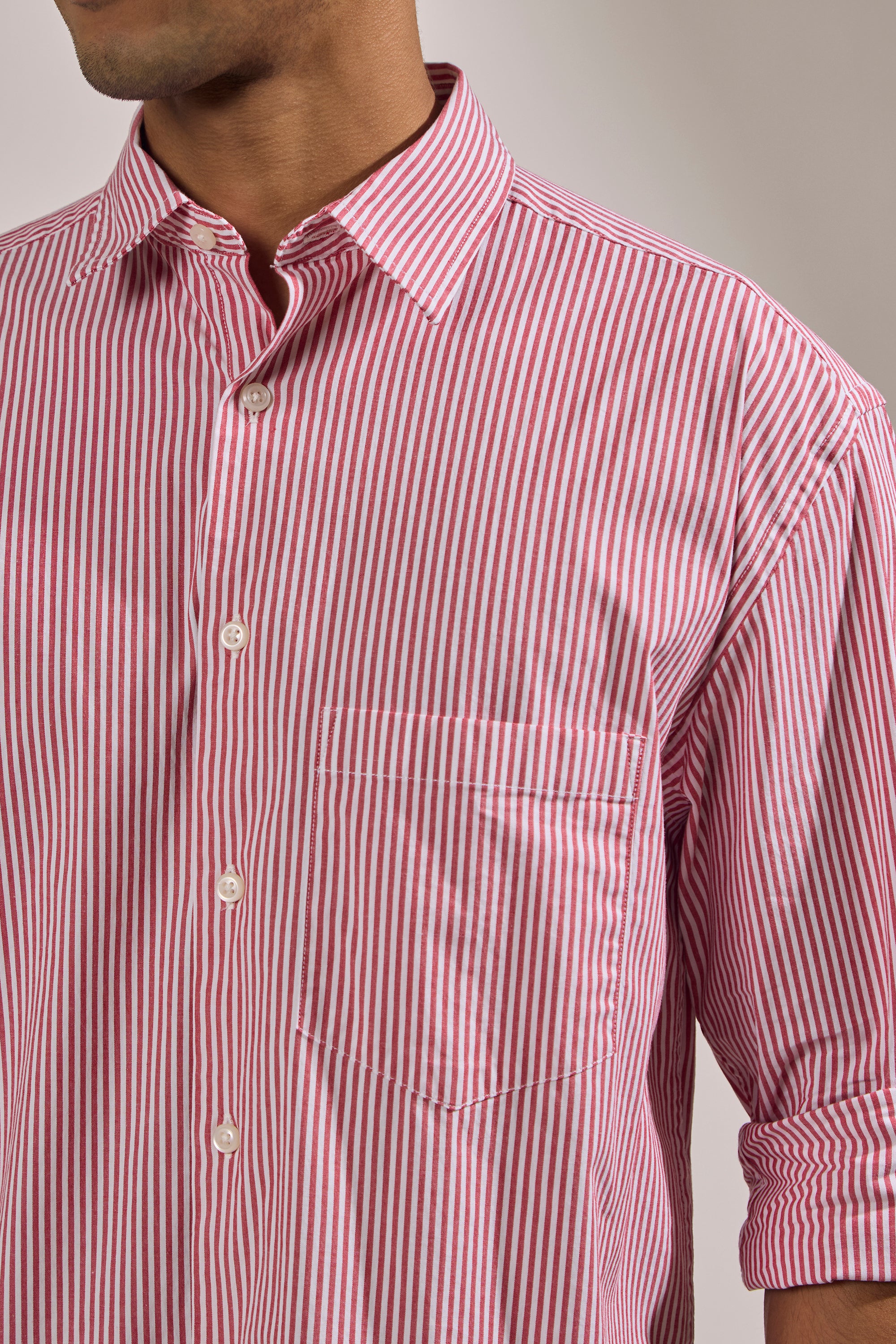 oversized stripped shirt with full sleeve and chest pocket made from 100% cotton.
pure cotton shirts for men
oversized shirts for men