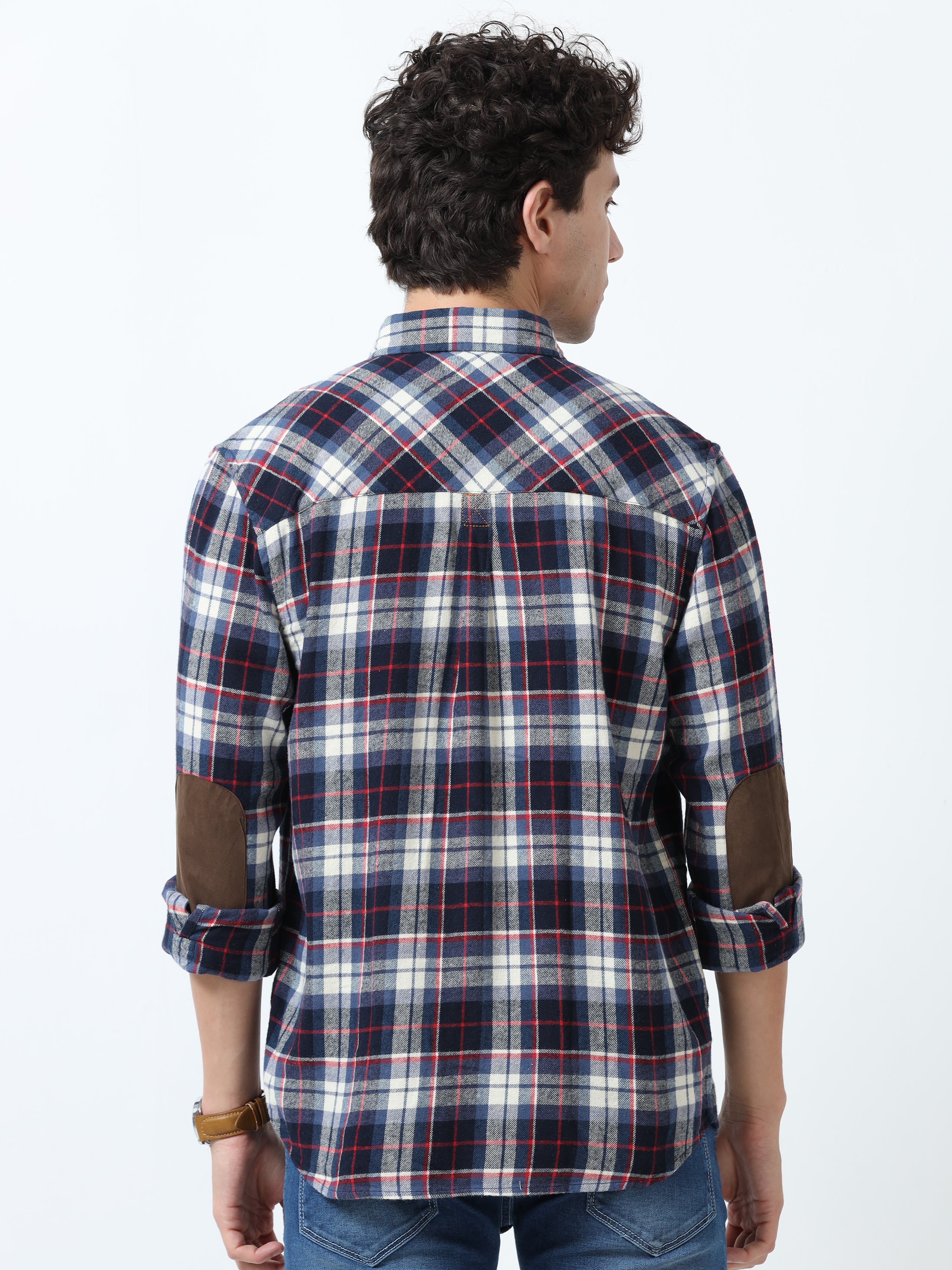 fullsleev checkered shirt in regular fit made from soft brushed fabric
fullsleeve shirts for men
regular fit shirt for men