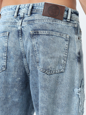 Loose fit washed  jeans with star patch offering a unique look
Loose fit jeans for men
stylish jean for men


