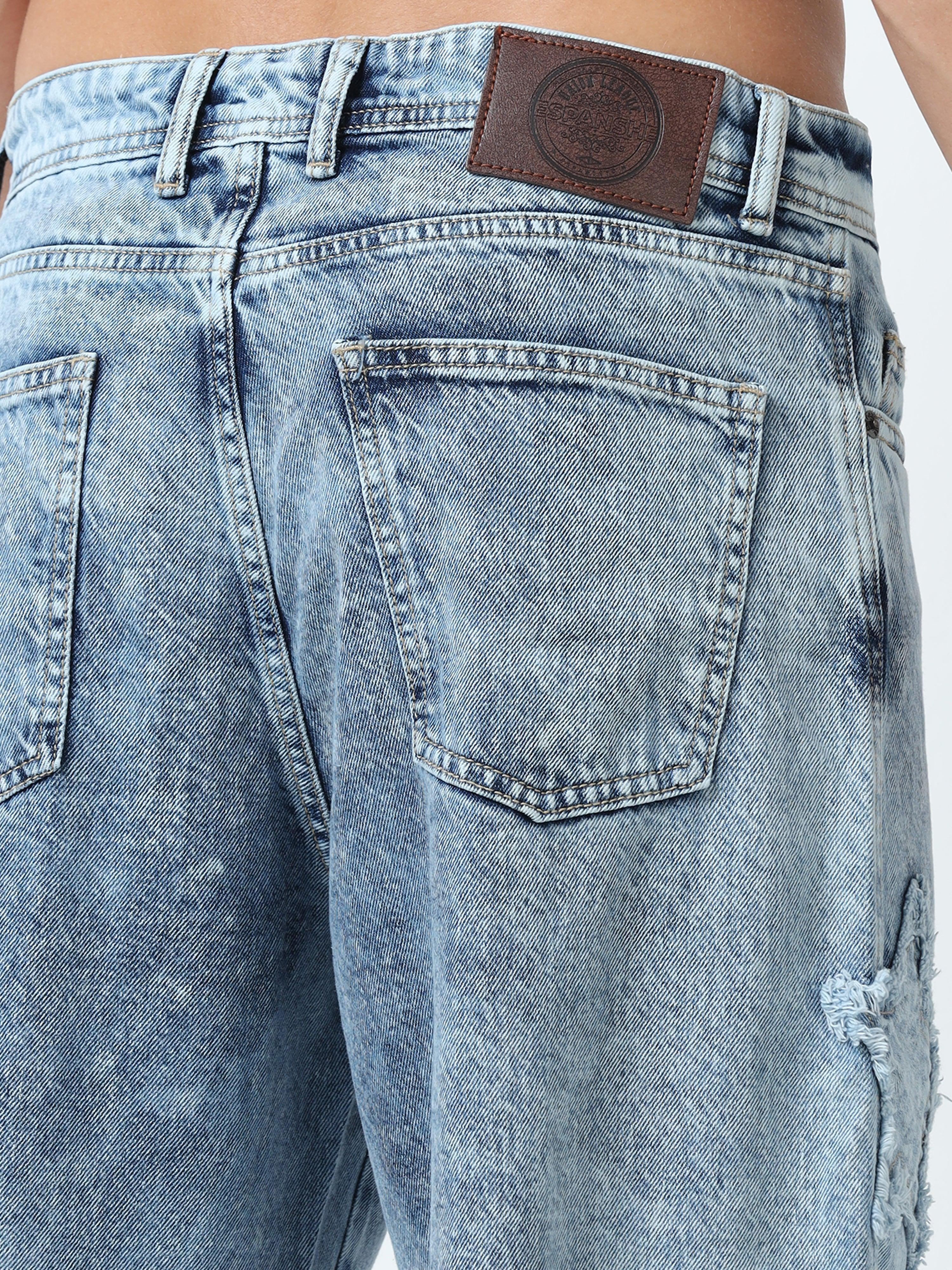 Loose fit washed  jeans with star patch offering a unique look
Loose fit jeans for men
stylish jean for men


