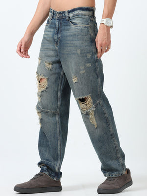 relaxed jeans with classic pockets made from cotton & denim
jeans for men
stylish jean for men.