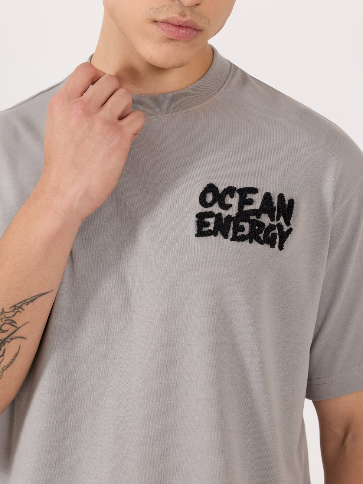 Sheldon - Ocean Energy Graphic Light Grey Loose Fit T-Shirt - Espanshe