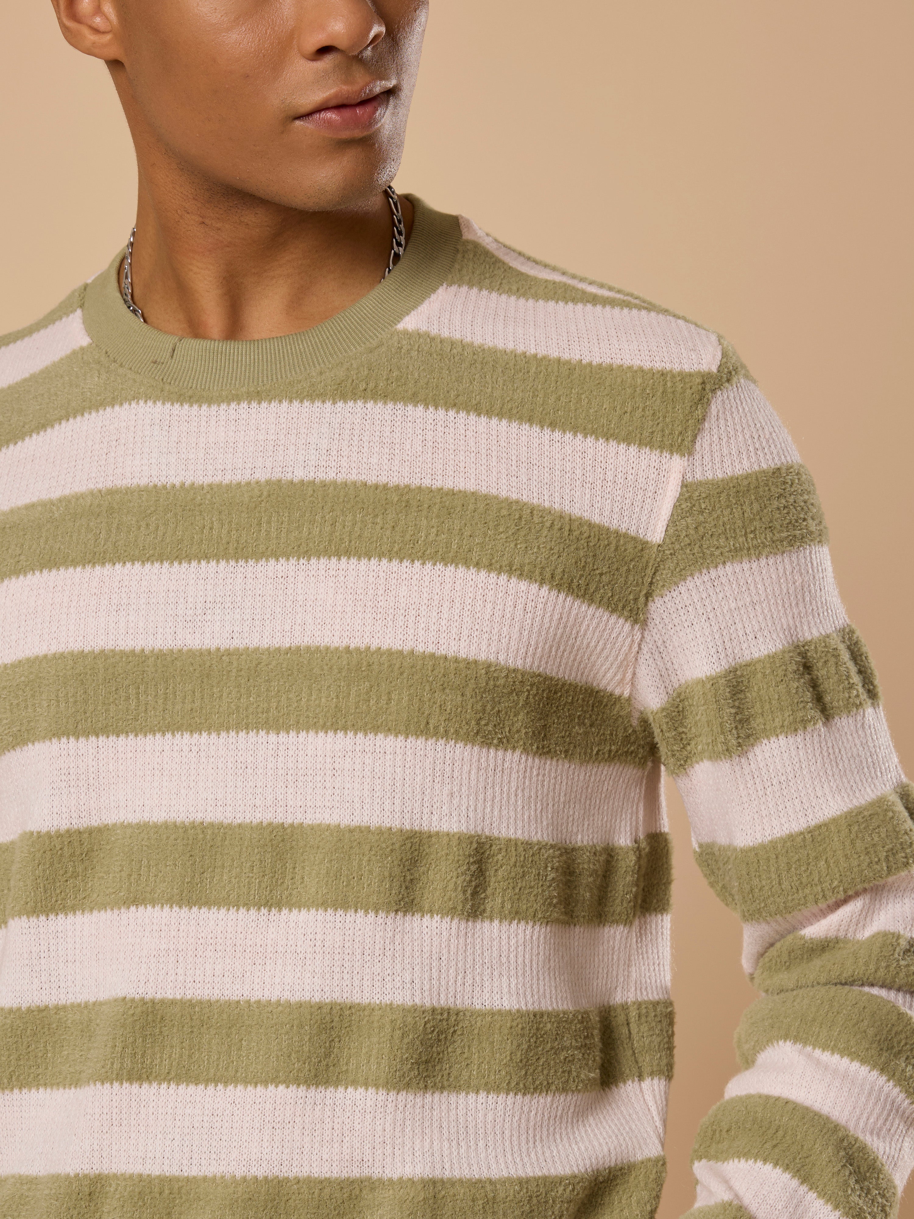men's green stripped crew neck sweater , blended from cotton and polyster.
