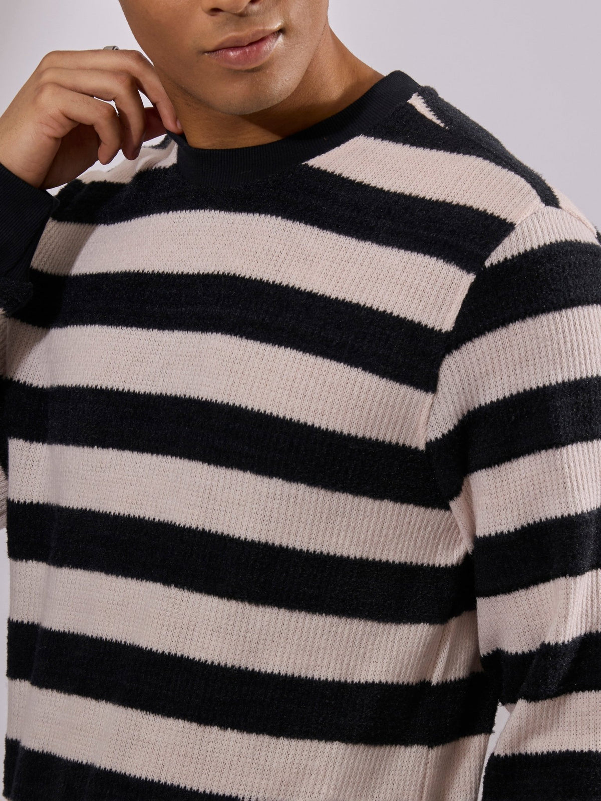 Swyft - Striped Crew neck Sweater - Black - Espanshe
