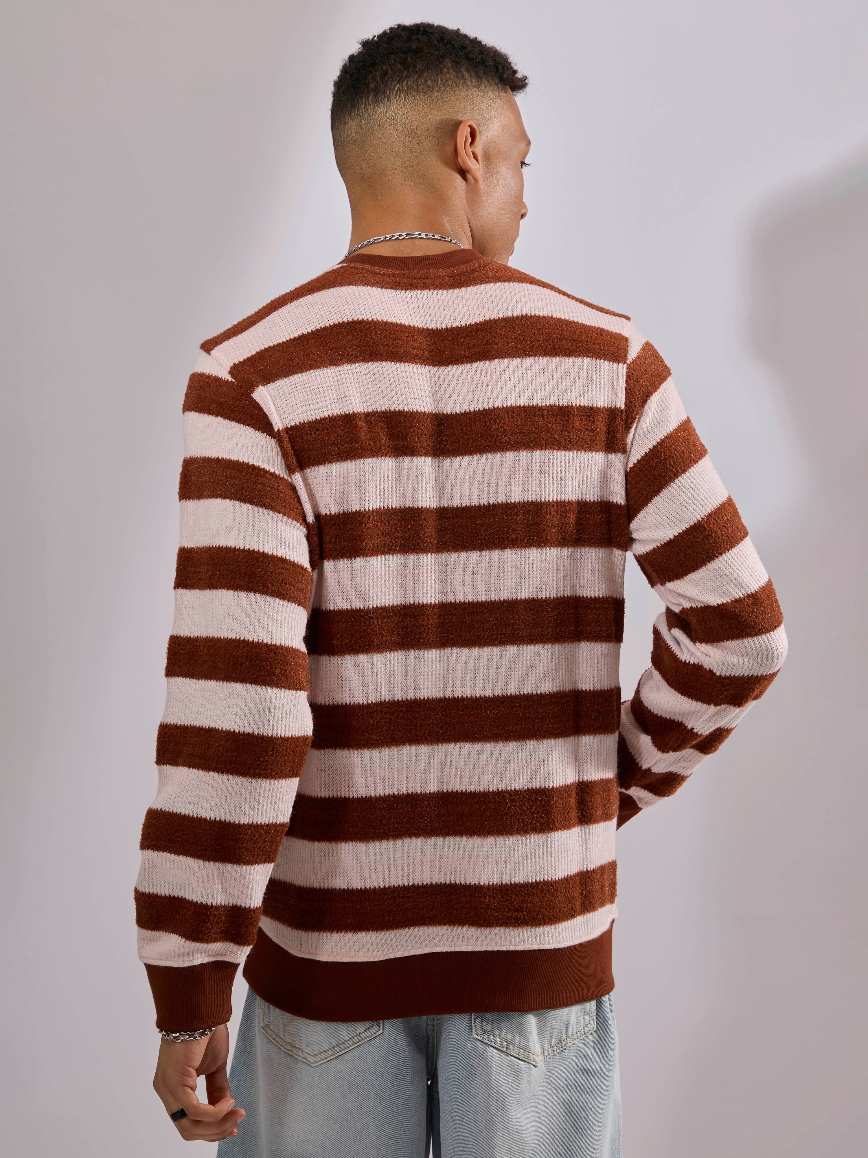 men's brick red stripped crew neck sweater , blended from cotton and polyster.
