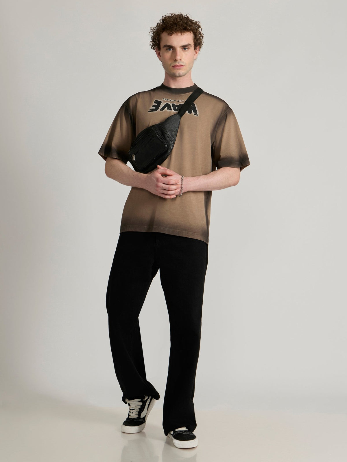 Lona - Wave Printed Baggy T-Shirt - Brown - Espanshe