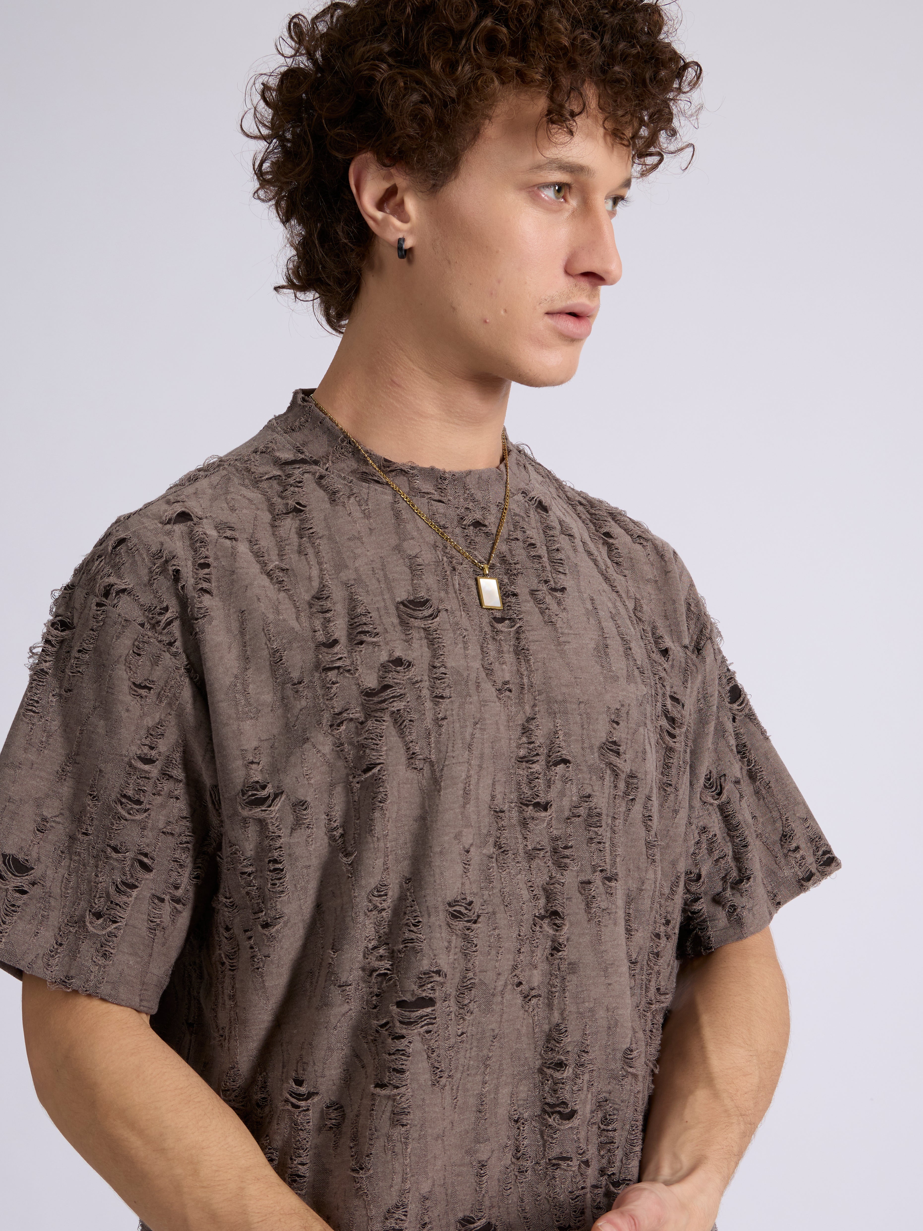 men's  Distressed T Shirt in Coffee