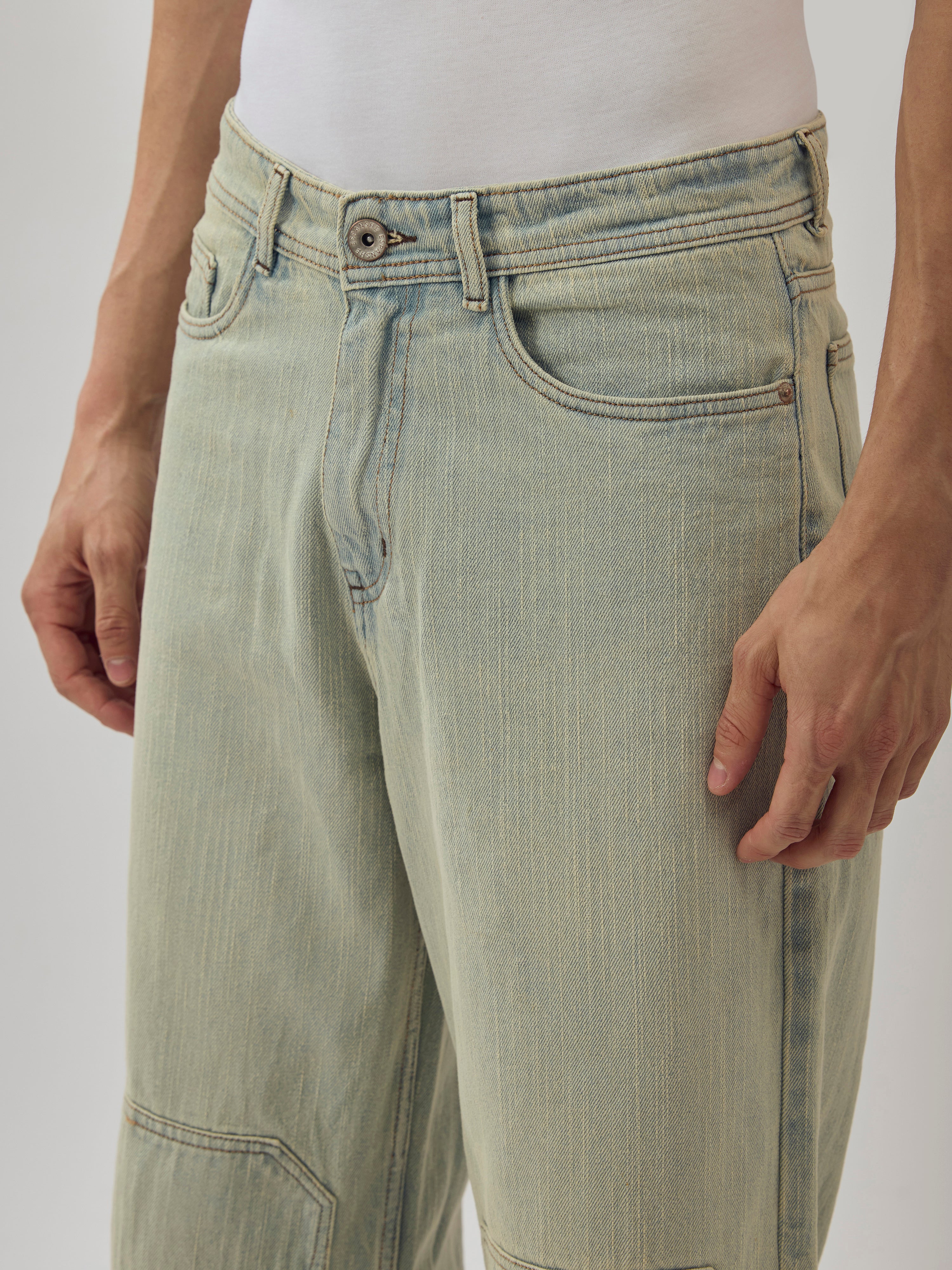 Men's  Baggy Fit Jeans in sage green