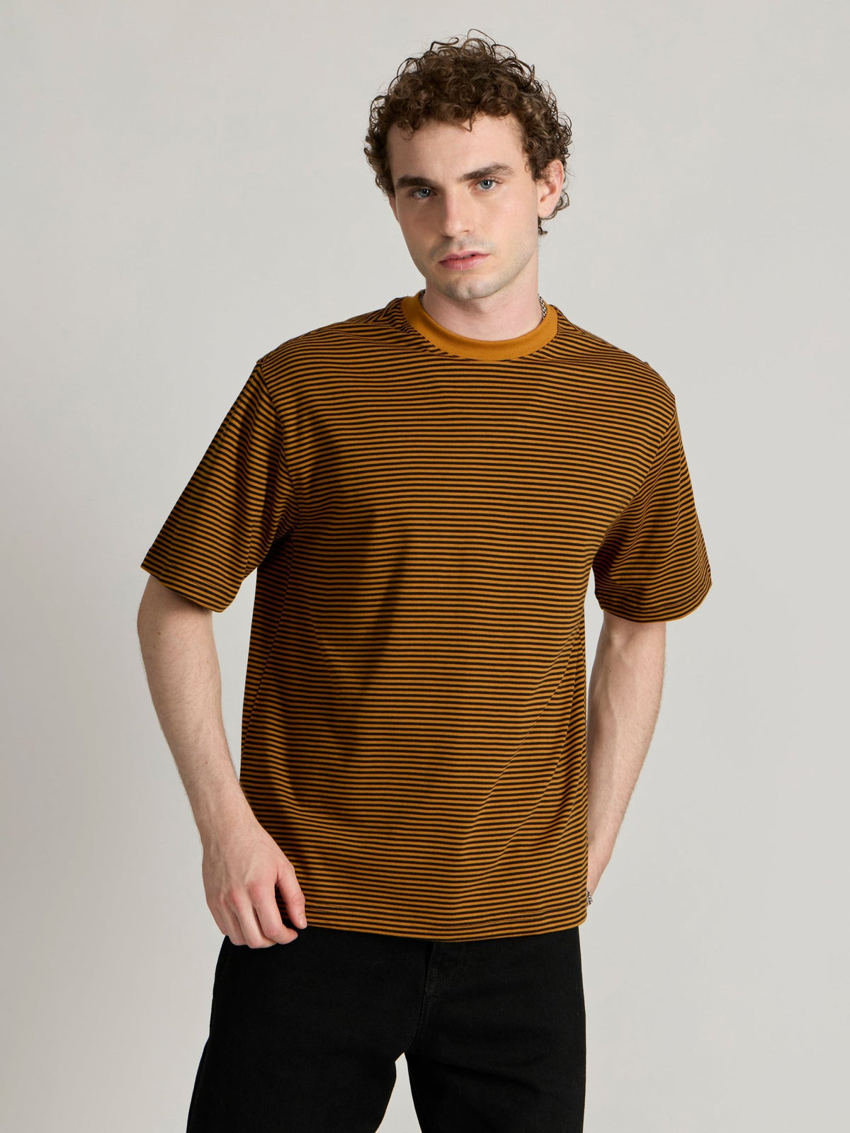 Ionathan - Striped Crew T-Shirt - Mustard Yellow - Espanshe