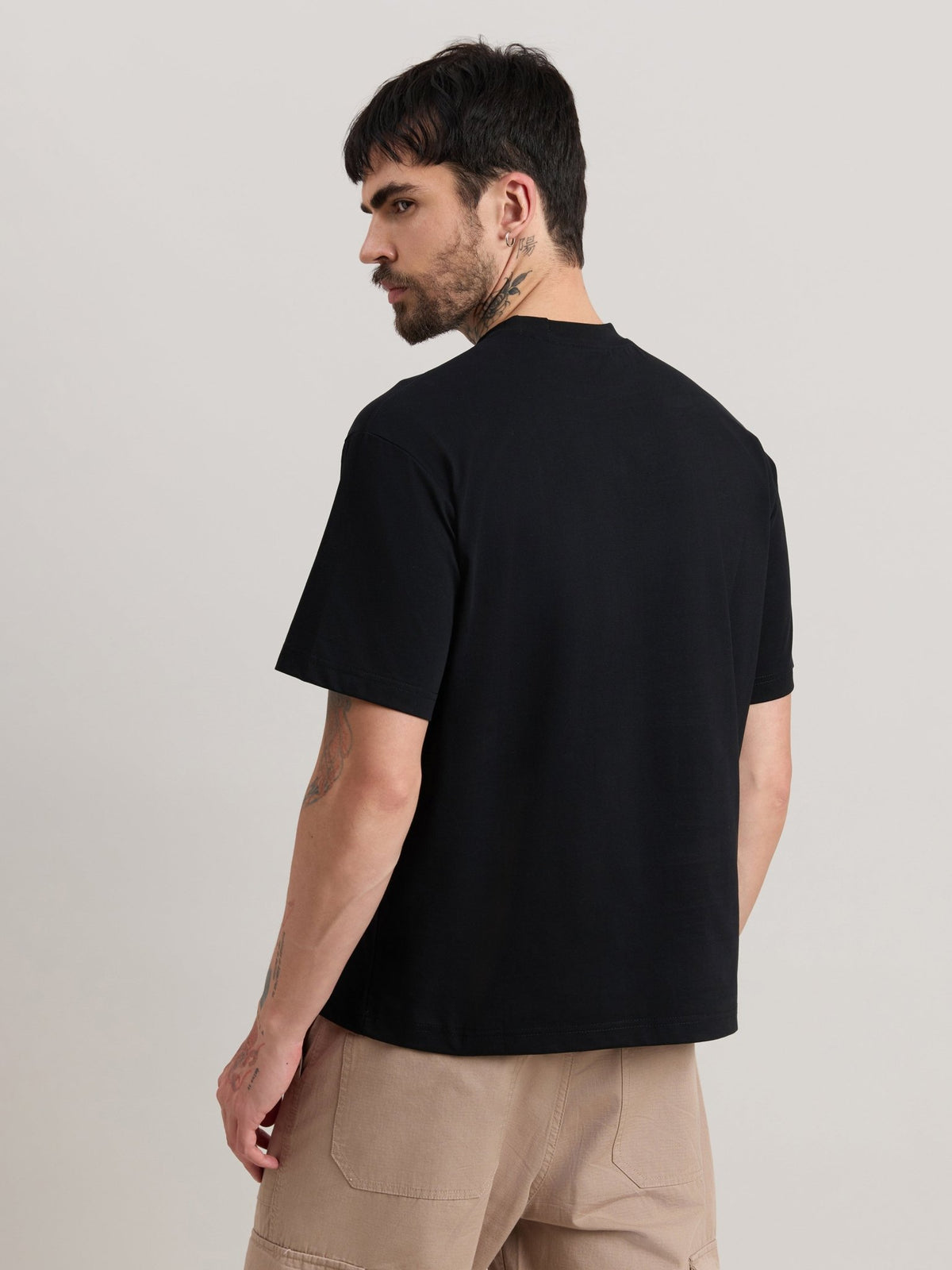 Nora - Loose Fit T-Shirt - Black - Espanshe
