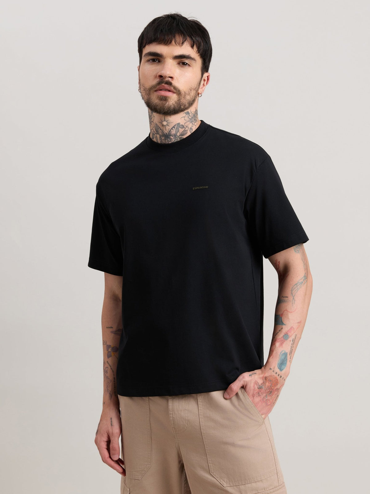 Nora - Loose Fit T-Shirt - Black - Espanshe