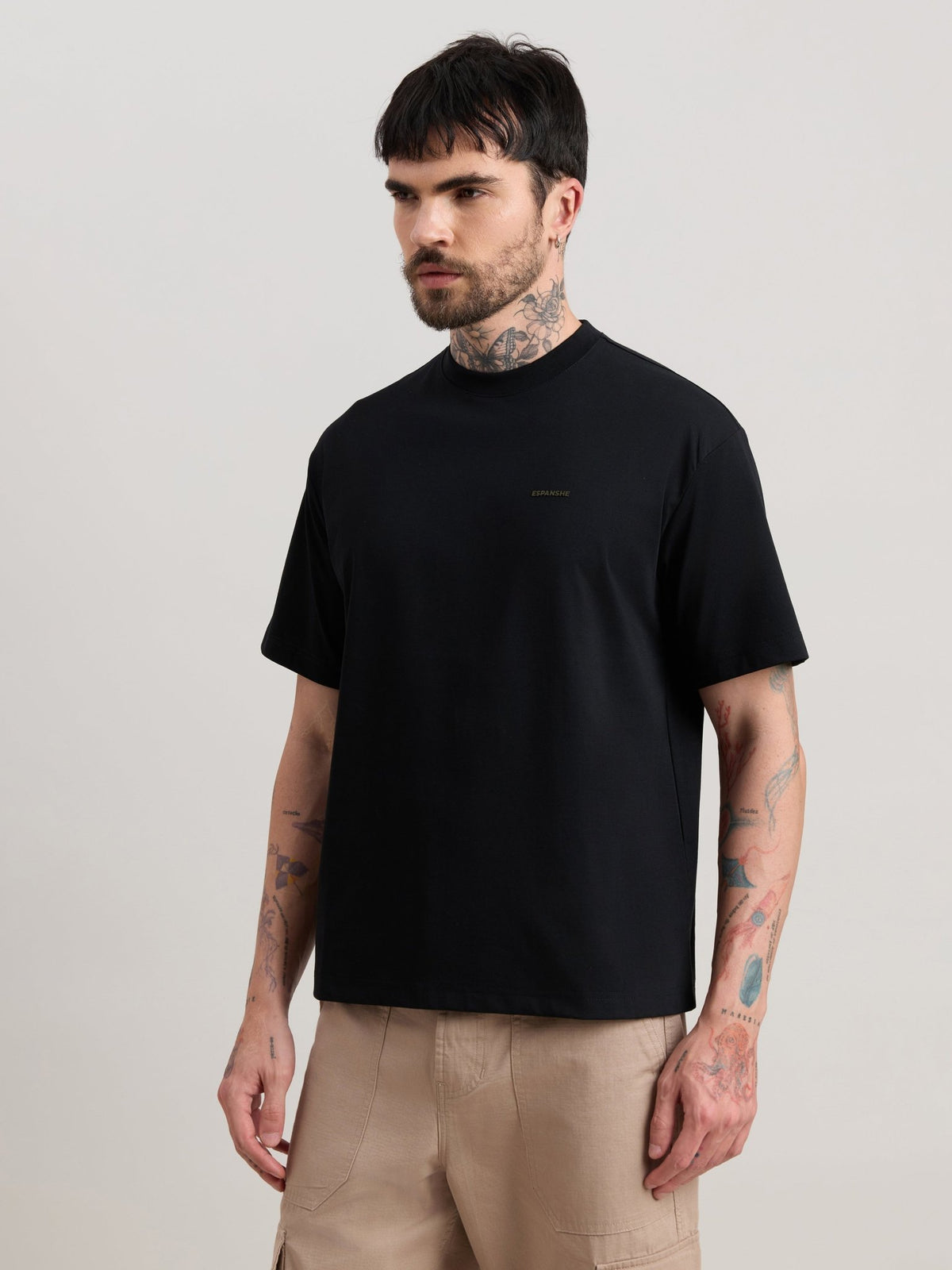 Nora - Loose Fit T-Shirt - Black - Espanshe