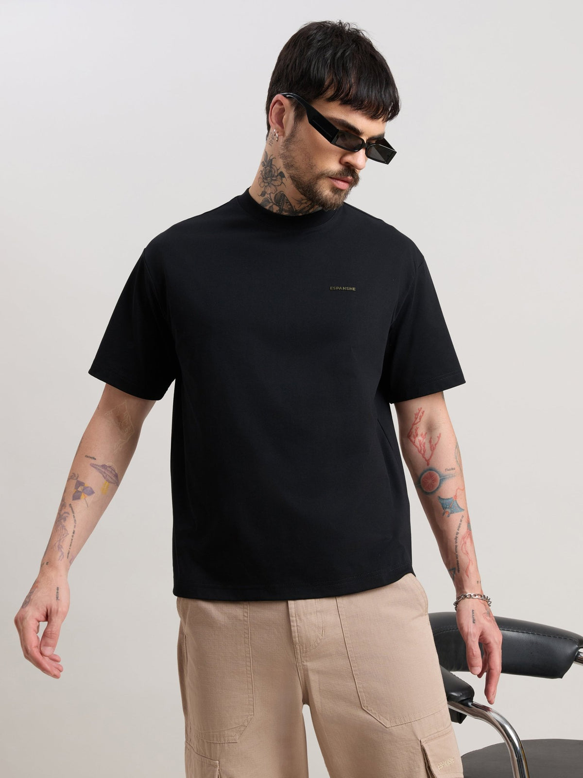 Nora - Loose Fit T-Shirt - Black - Espanshe