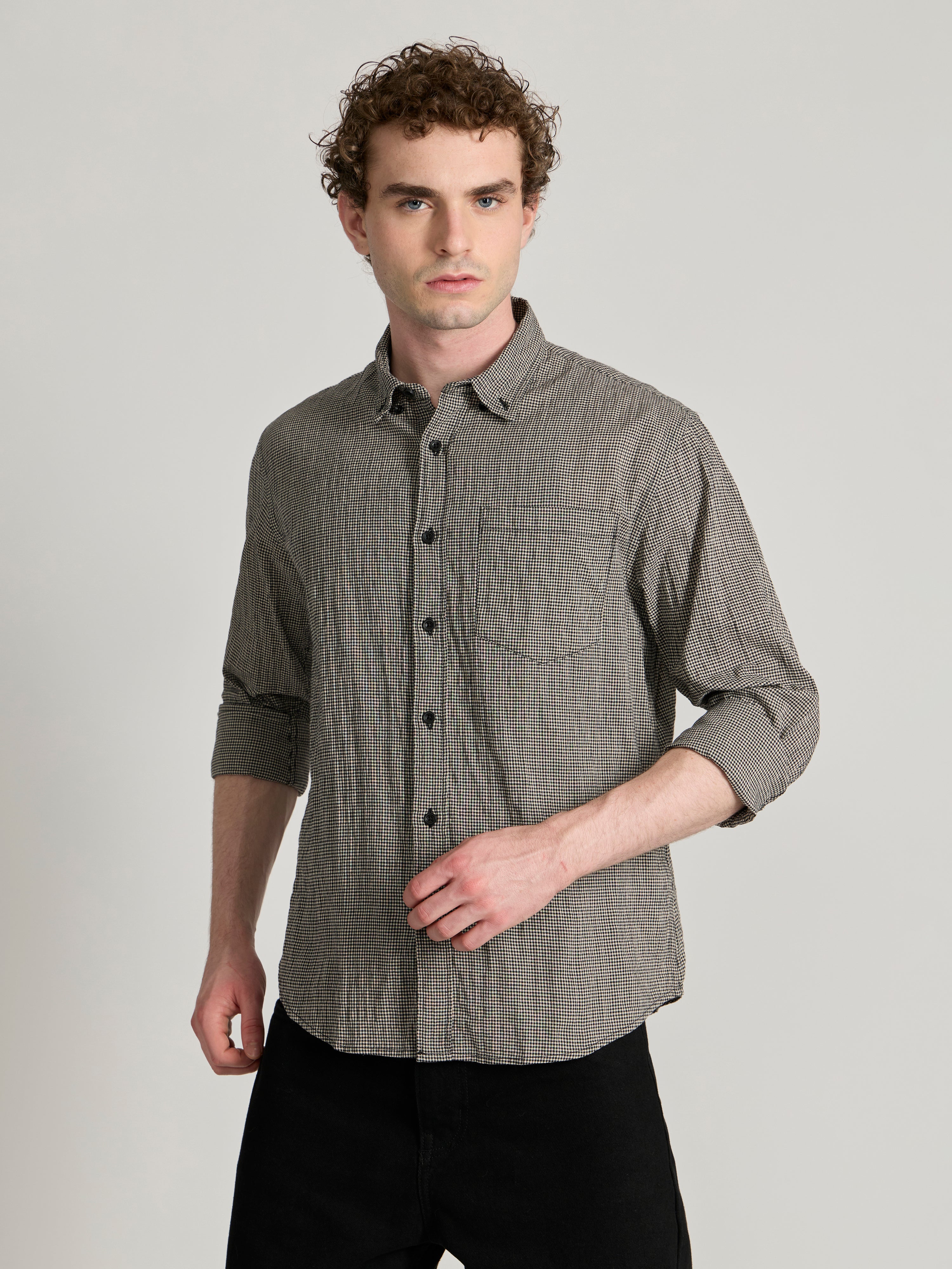 Men's Crinkled Checked Shirt in black and beige