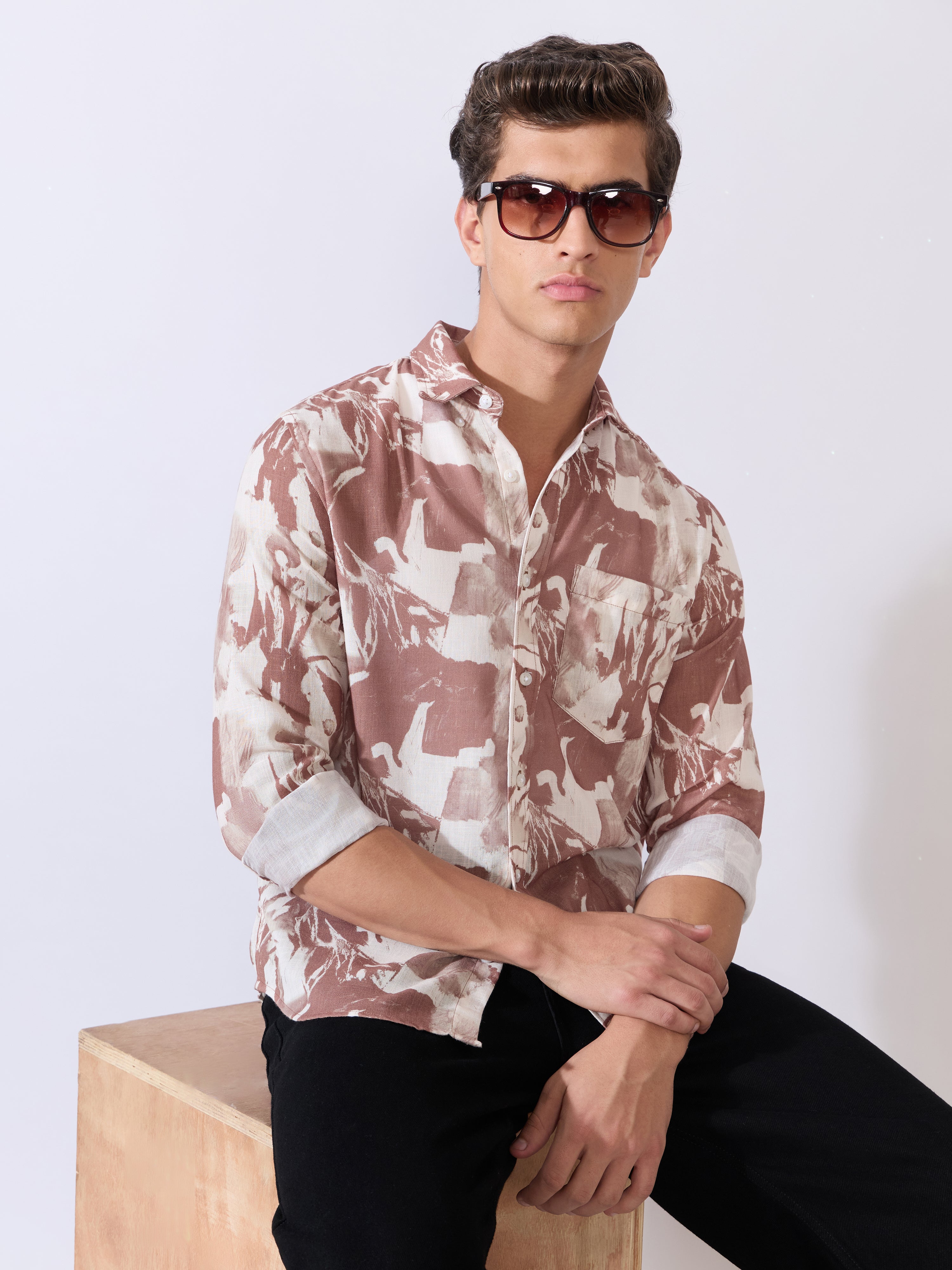 Mitaka - Relaxed Printed Shirt - Brown
