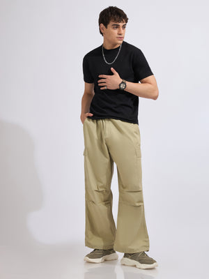men's parachute cargo pants in pista color
