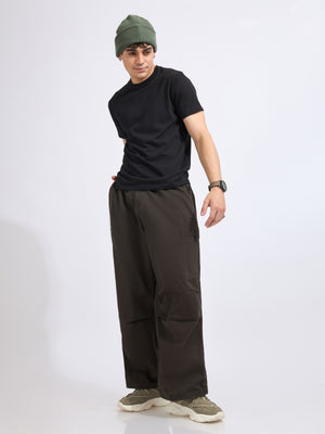 men's parachute cargo pants in green
