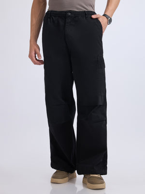 men's parachute cargo pants in black color