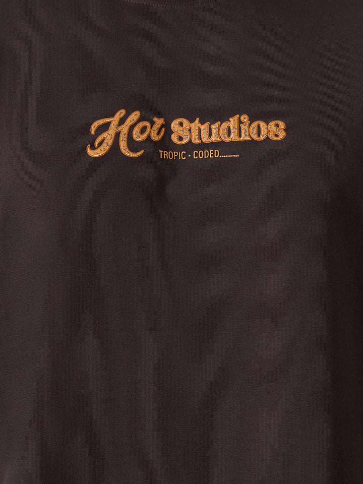 Men's printed t-shirt in coffee brown