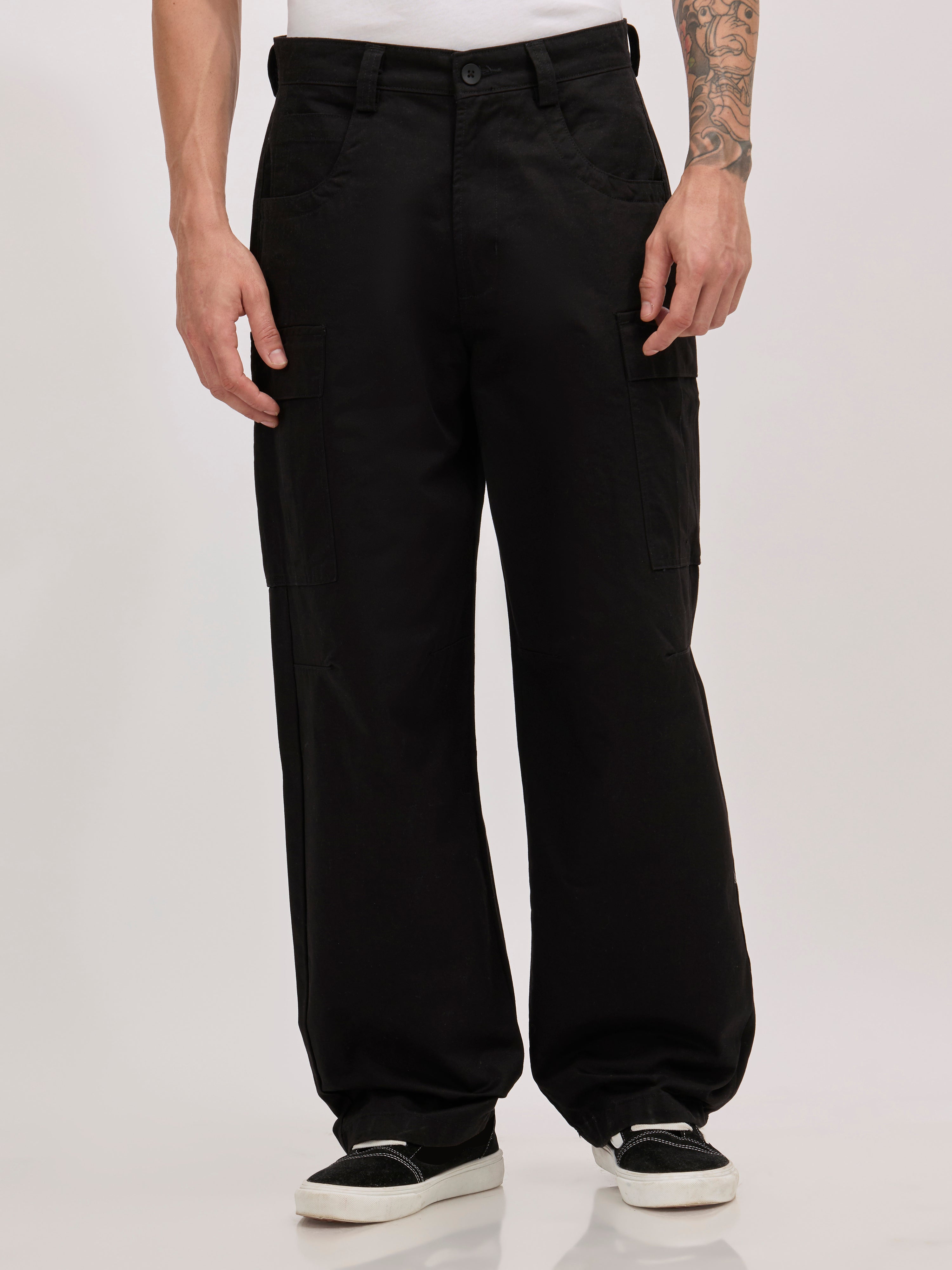 men's super baggy fit pant in black color