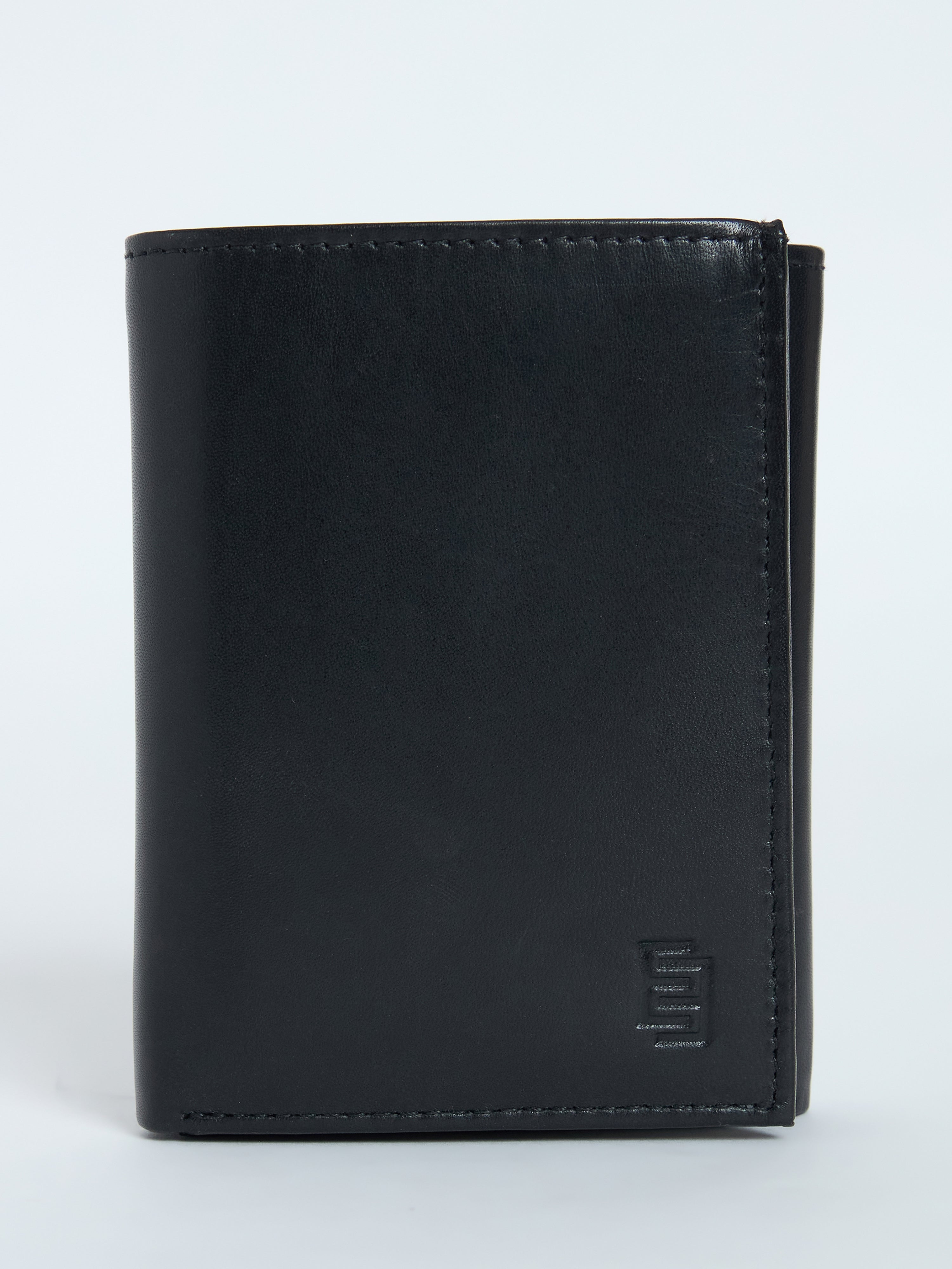 Arctic-10 - Leather Trifold Wallet - Black