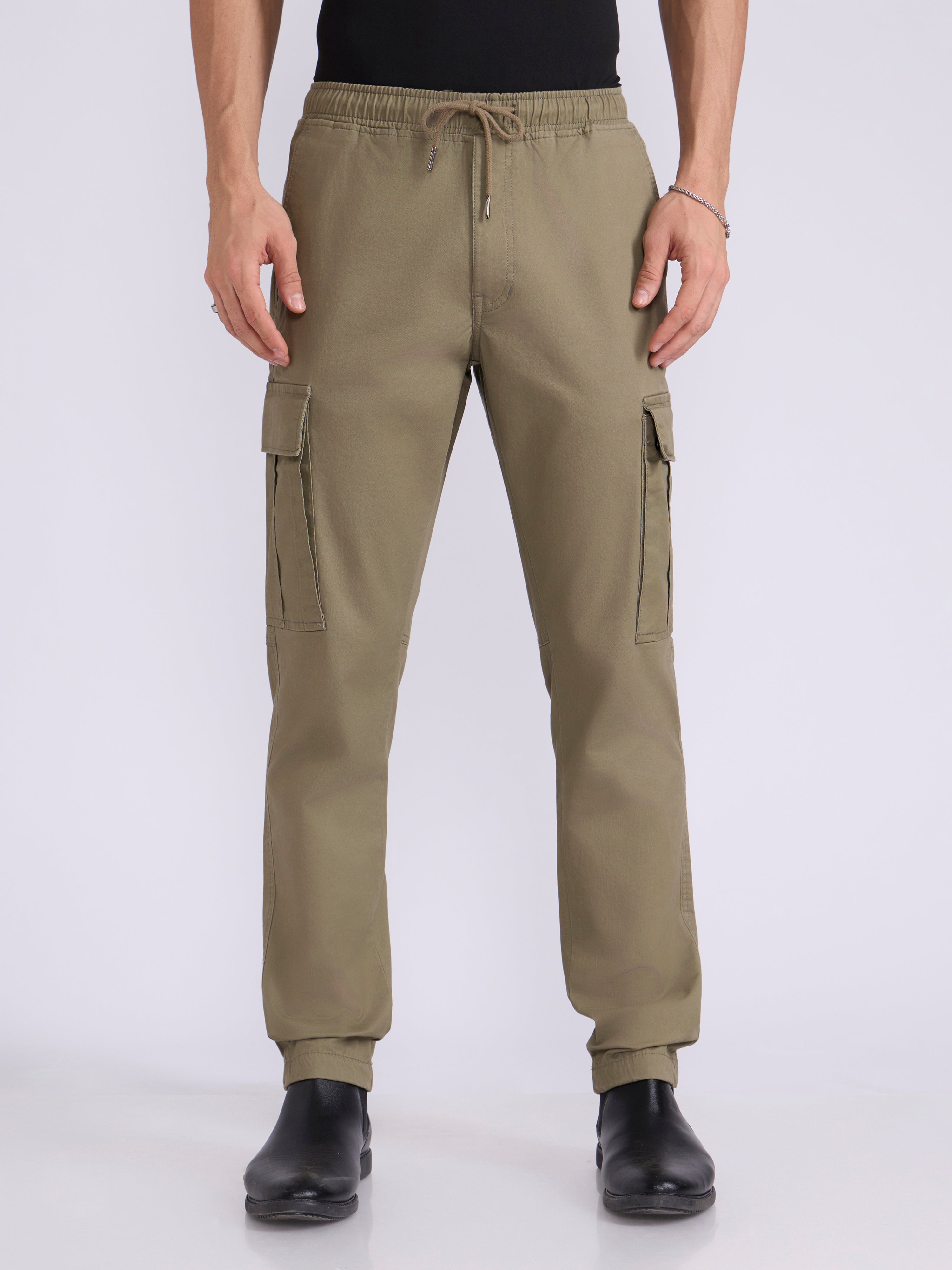 Men's jogger pant in moss green with elasticated drawstring