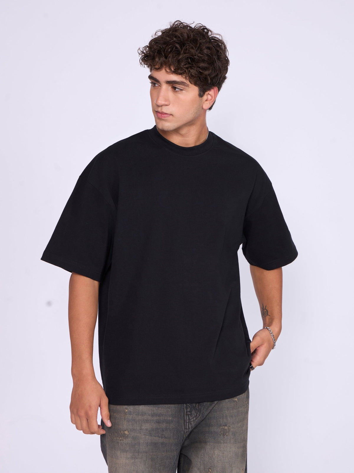 Stirling - Loose Fit T-Shirt - Black - Espanshe