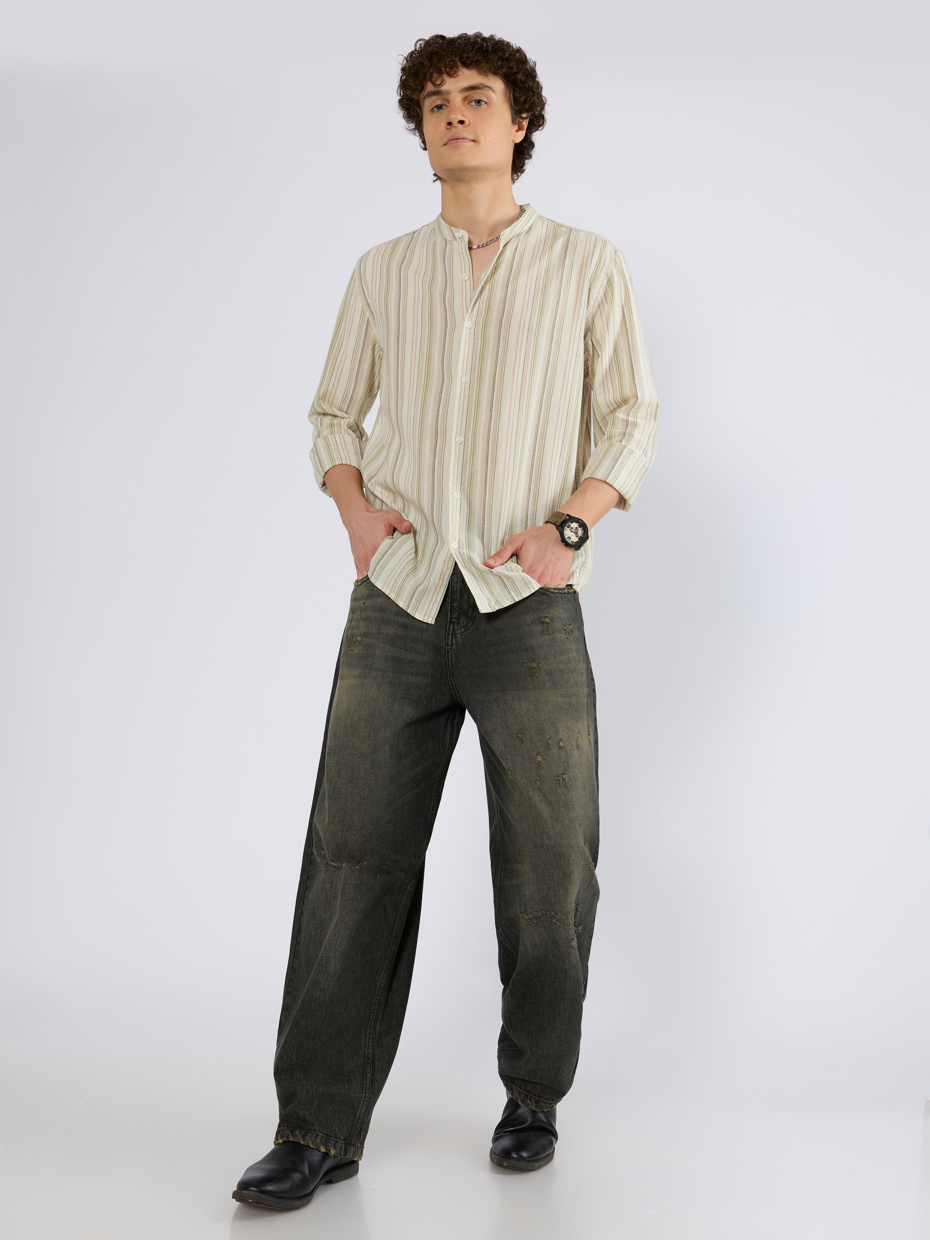 Neom - Super Baggy Torn Jeans - Carbon Black