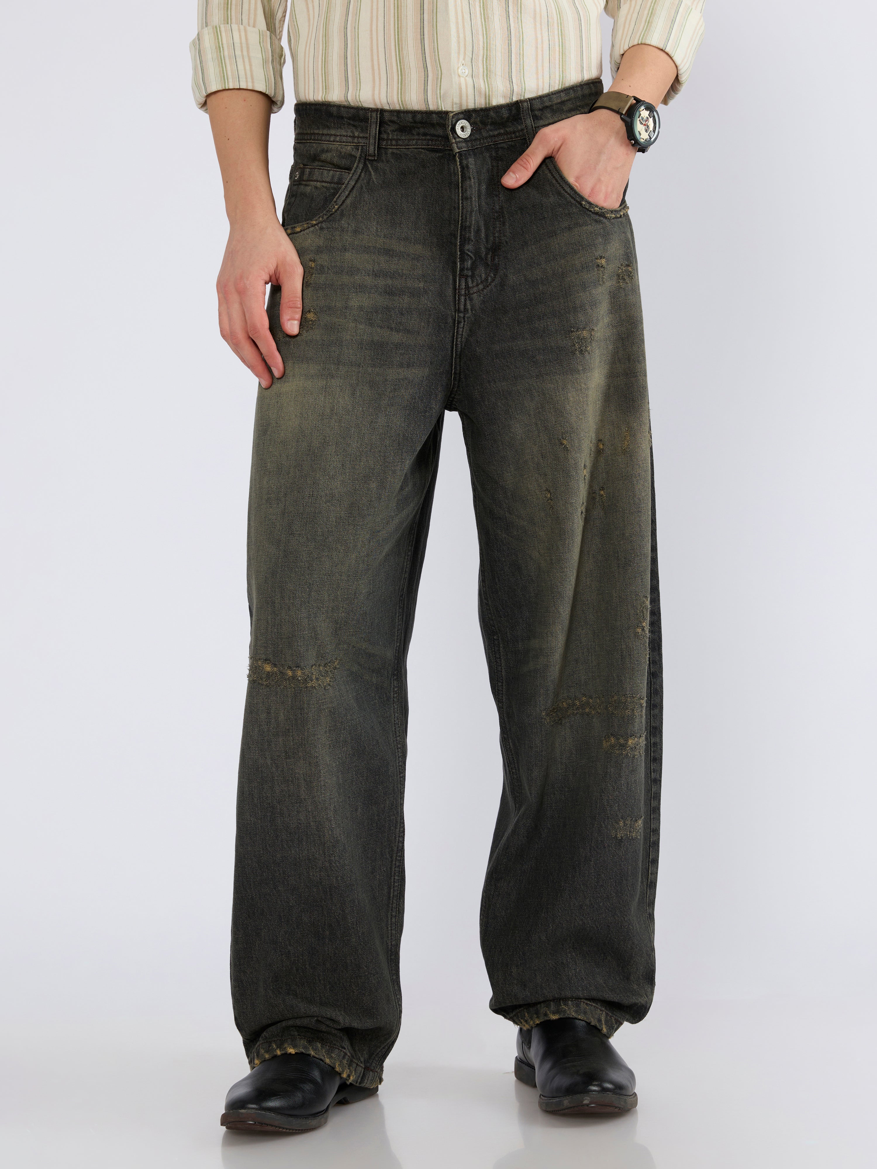 Neom - Super Baggy Torn Jeans - Carbon Black