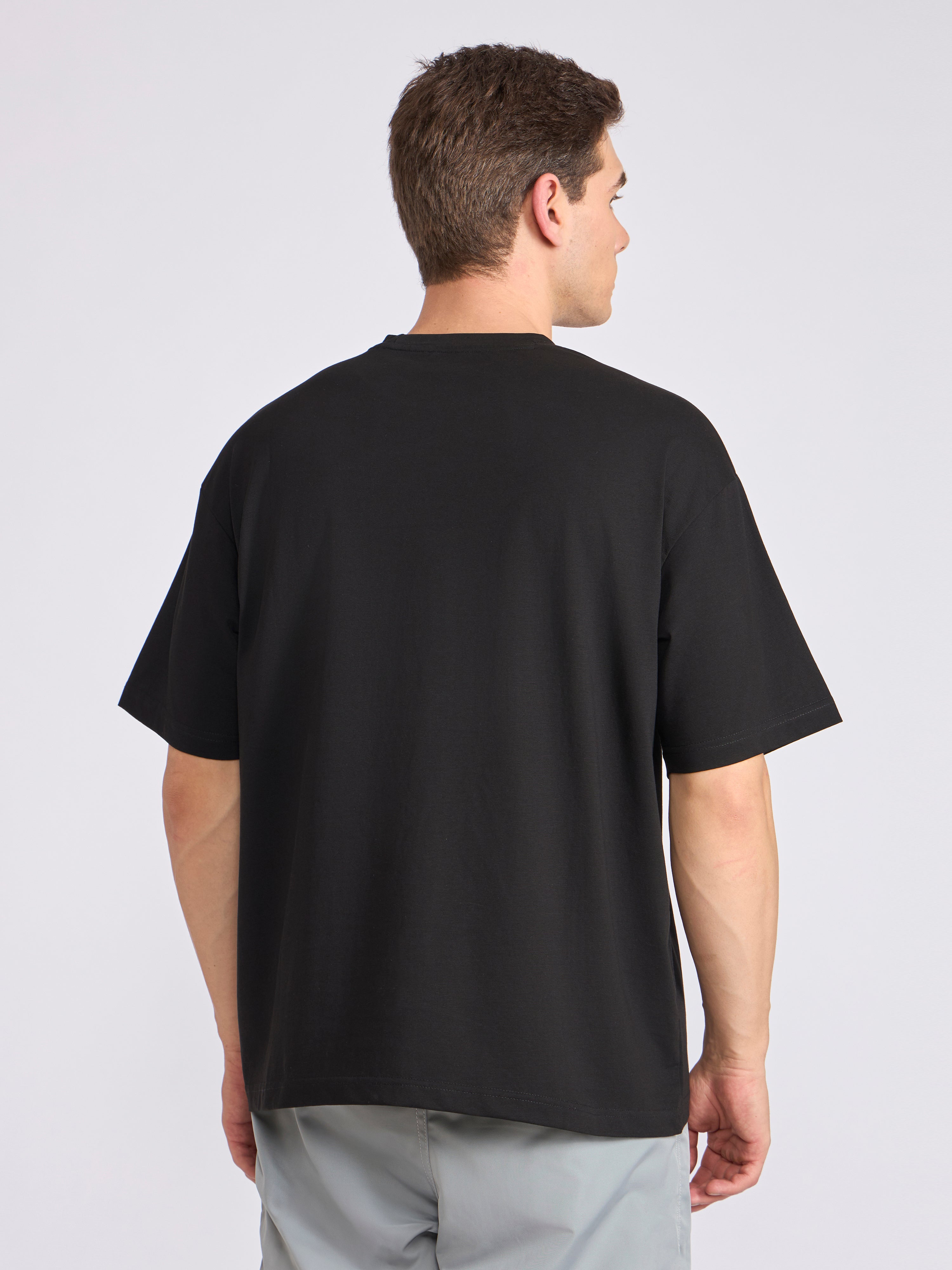 Men's Oversized Round neck T Shirt in black