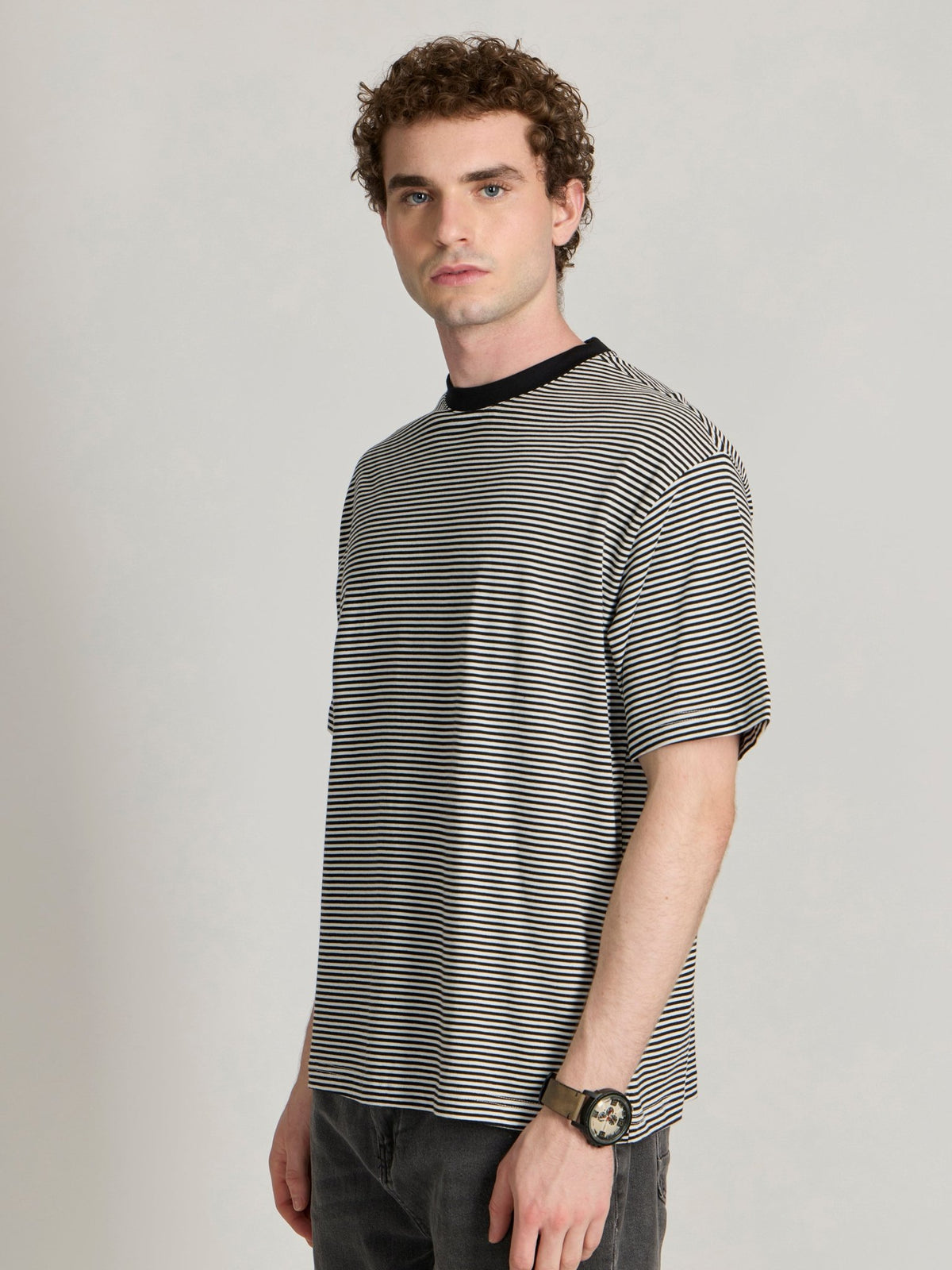 Ionathan - Striped Crew T-Shirt - Black - Espanshe