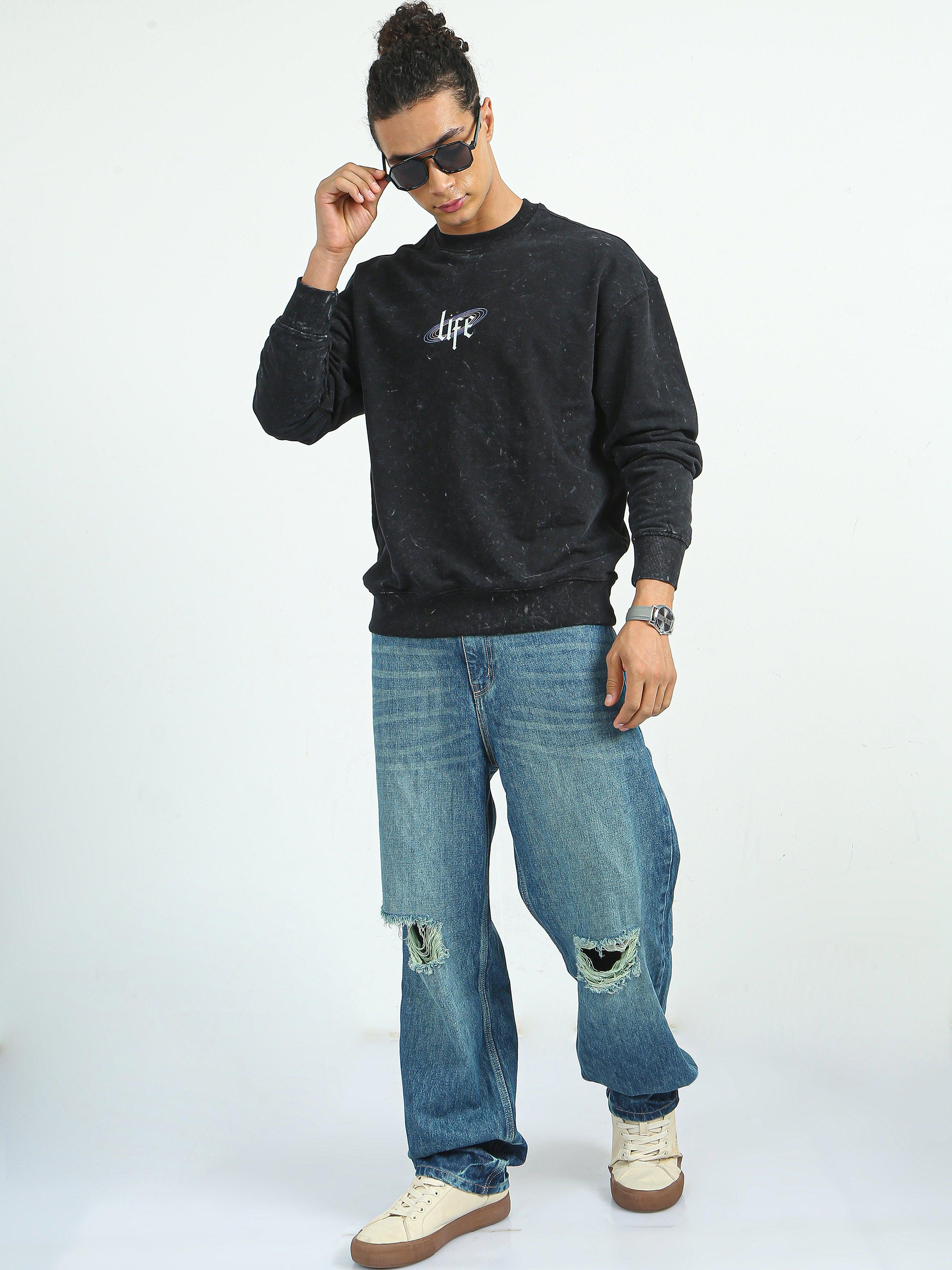 distressed jean with relaxed fit
ripped jeans for men
patched jean for men