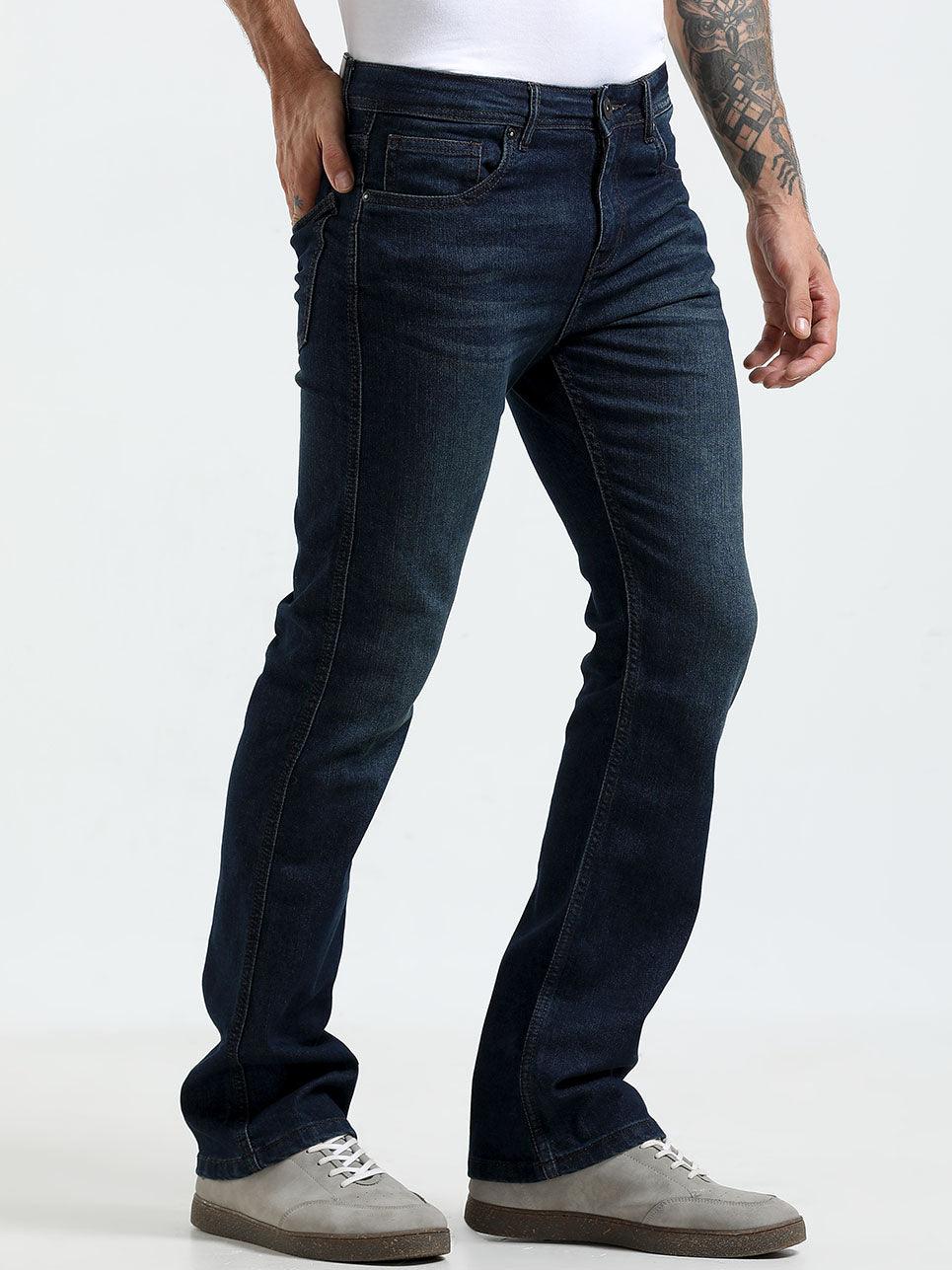  classic clean jeans with light fade and a boot cut fit
bootcut fit jeans for men
light fade jean for men